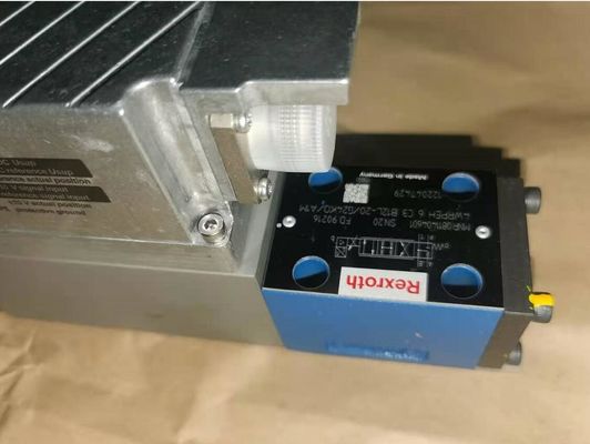 0811404601 4WRPEH6C3B12L20/G24K0/A1M 4WRPEH6C3B12L2X/G24K0/A1M Integrated Electronics Directional Controleklep