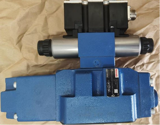 R900968036 4 WRZE 16 W 8 - 100 - 72/6 B.V. 24N9K31/A1D3M 4 WRZE 16 W 8 - 100 - 7 X/6 B.V. 24N9K31/A1D3M Proportional Directional Valve