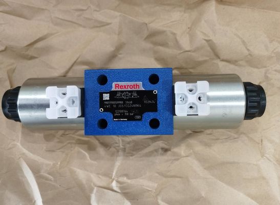 Rexroth R900589988 4WE10J3X/CG24N9K4 4WE10J33/CG24N9K4   De richtingspoelkleppen, leiden Gewerkt, met Solenoïde Actua